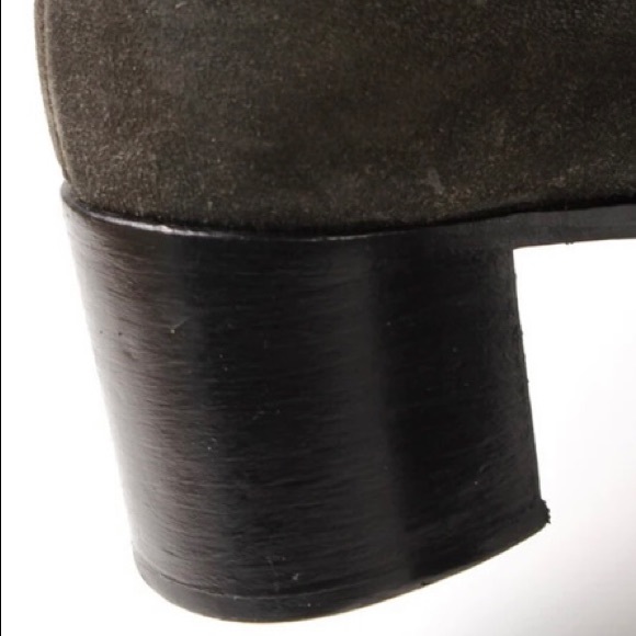 Chanel CC Button Booties 39.5 - Picture 7 of 9